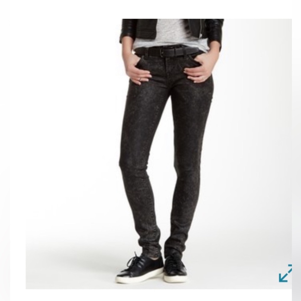 Textile Elizabeth and James Debbie Jeans Acid Wash Splatter Black Size 28
